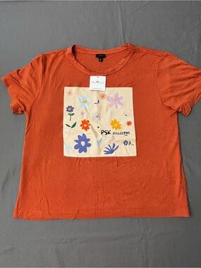 PSK Collective Women’s Orange Floral Graphic Crew Neck Short Sleeve T-Shirt Med